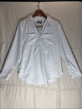 Magellan Outdoors Women’s Tunic Top White with Red & Blue Stars